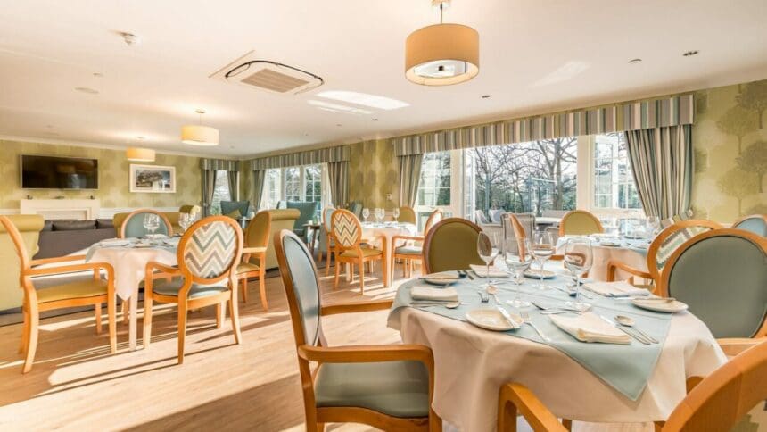 Kingsclear-care-home-dining-room