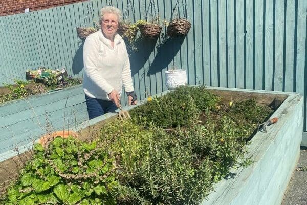 Residents Get Green Fingered at Ivy Court