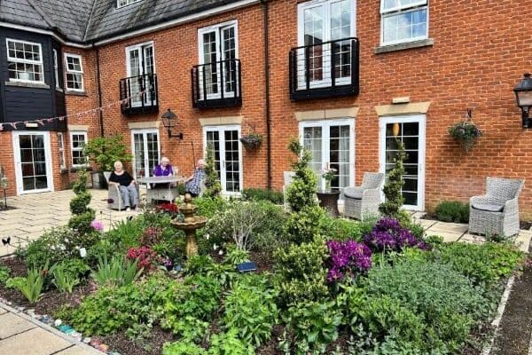 Cranmer Court Welcomes The Warm Weather With Their Stunning Garden!