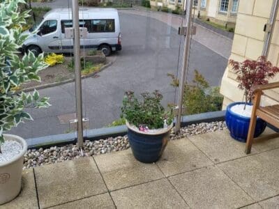 Forth Bay Residents Brighten Up Balconies