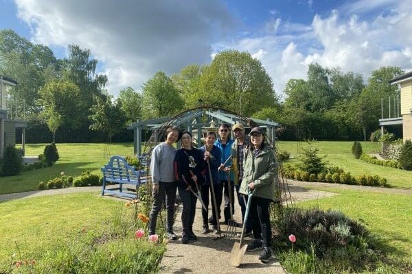 The team at Ivy Court are making their home shine for summer!