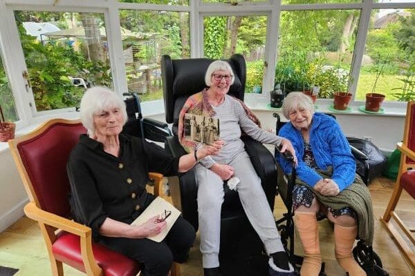 Sundridge Court resident reunited with her sisters