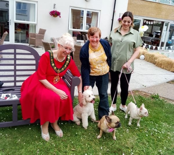 Bexhill Mayoress joins resident, family and team at Southlands Place Care Home for Care Home Open Week 2023 Dog Show