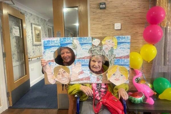 A day at the seaside for Ivy Court
