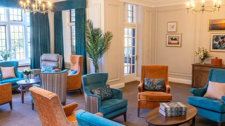 Huntercombe Hall Lounge 2