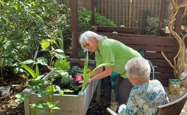 Aria in Bloom celebration at Deer Park View