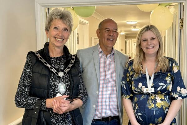 Oak Manor joined by Deputy Mayor to celebrate relaunch