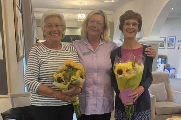 Magna celebrates 10 years of Broadstone Library visits