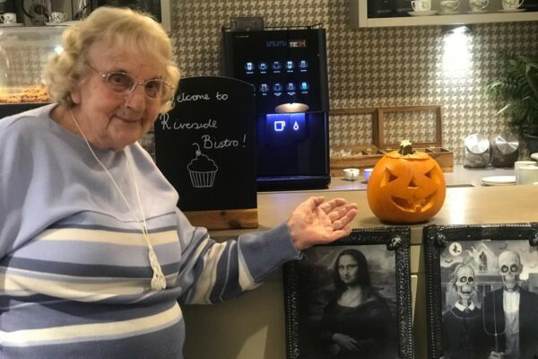Halloween preparations at Riverside Place