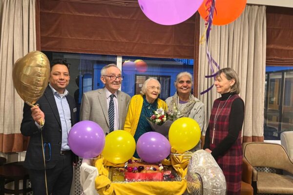 Coxhill celebrate 69th wedding anniversary