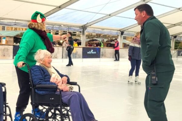 Festive fun on ice with Miranda House residents