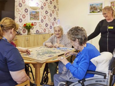 Dementia Care At Home Vs. Residential Care: Which Is Better?