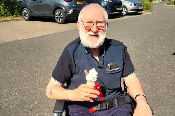 Sunny ice cream surprise at Forth Bay