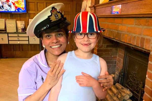 Community joins Coxhill Manor for VE Day tribute
