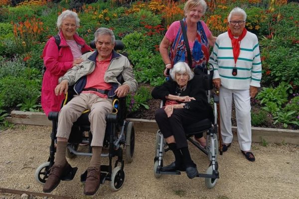 Stowford House residents enjoy a lovely day at Aston Pottery