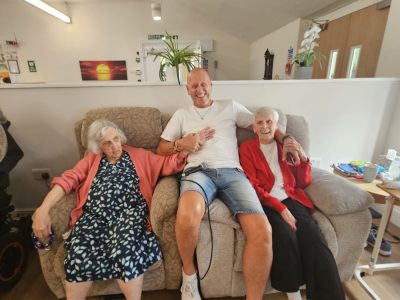 The Gift of Music: Marcus Davies Delights Residents Once Again
