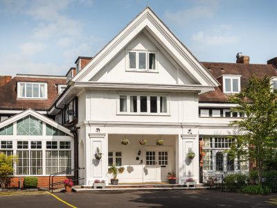 Dormy House