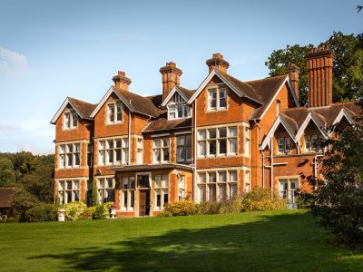 Oaken Holt Care Home in Farmoor Hosts Spooktacular Halloween Whodunnit